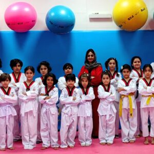 Picsart_23-06-20_22-35-36-885